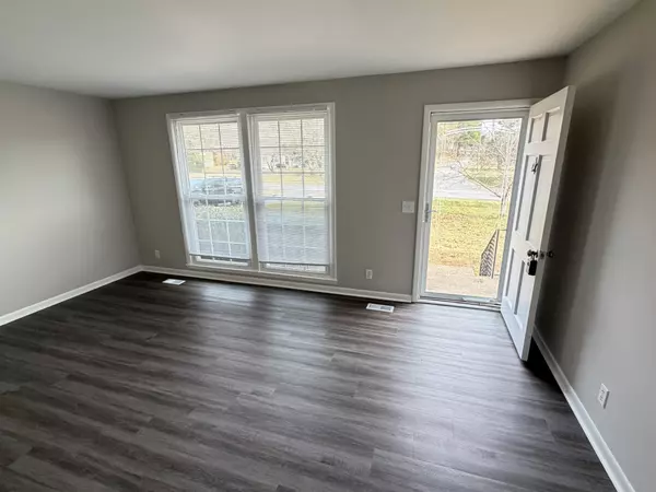 Hendersonville, TN 37075,120 Roberta Dr