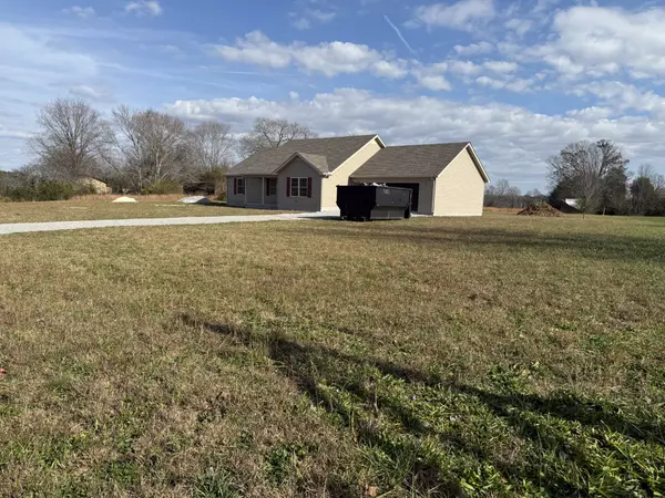 Manchester, TN 37355,5196 Old Manchester Hwy