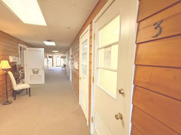 Tullahoma, TN 37388,311 N Jackson St Unit 3