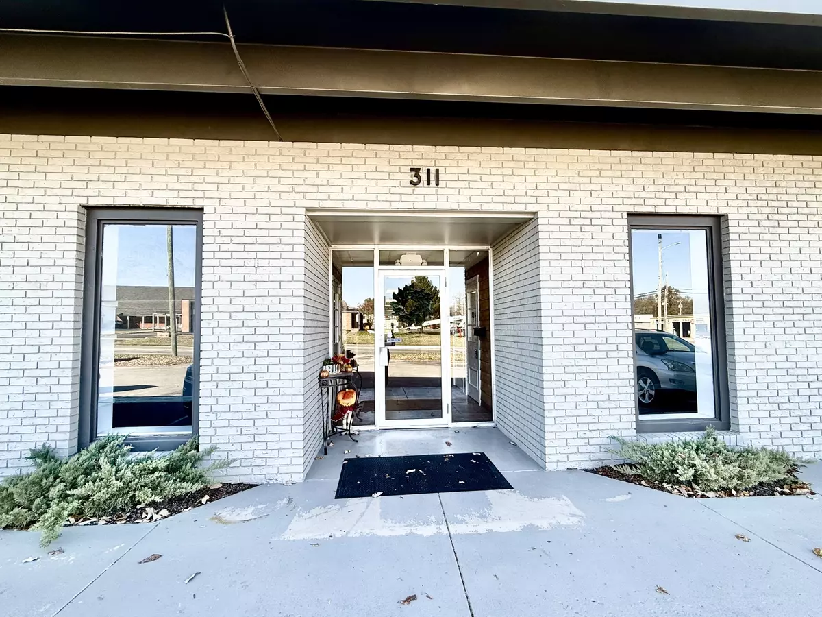 Tullahoma, TN 37388,311 N Jackson St Units 12 & 13