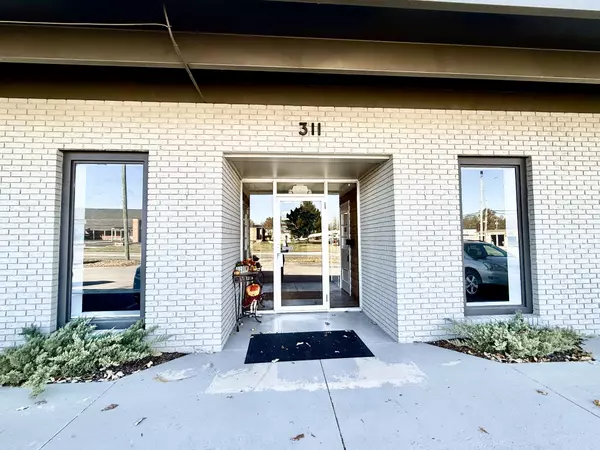 311 N Jackson St Units 12 & 13, Tullahoma, TN 37388