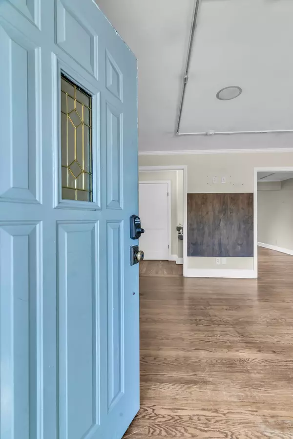 Nashville, TN 37204,633 W Iris Dr