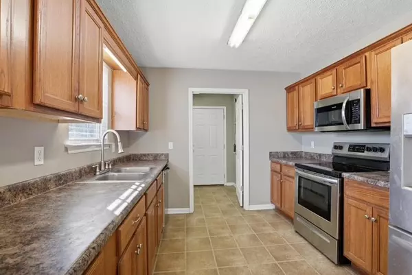 Shelbyville, TN 37160,102 Greystone Way