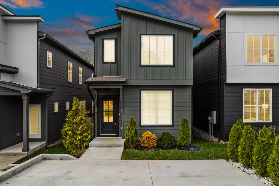 2120A Burns St, Nashville, TN 37216