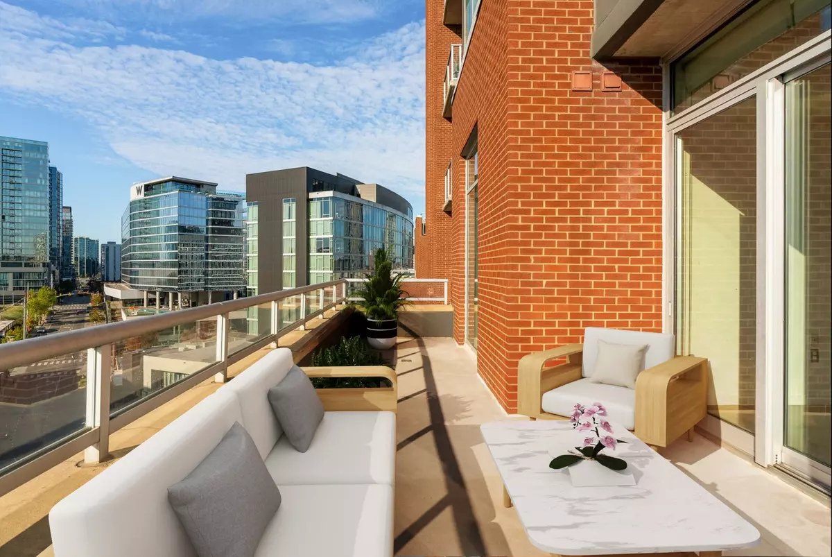 Nashville, TN 37203,600 12th Ave #S #829