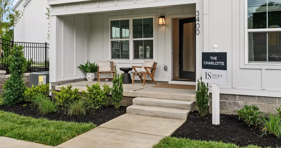 700 N DuPont Ave #111, Madison, TN 37115