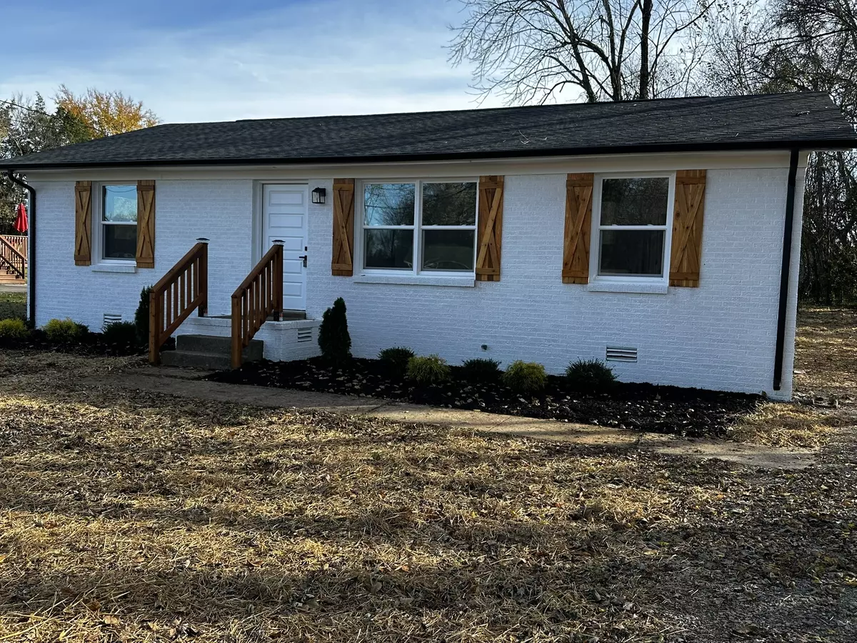 Murfreesboro, TN 37130,2506 Halls Hill Pike