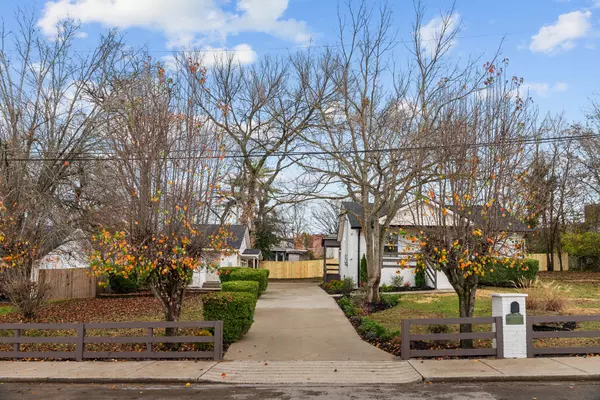 Nashville, TN 37209,1026 College Ave