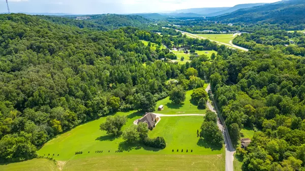 10280 Card Road, Soddy Daisy, TN 37379