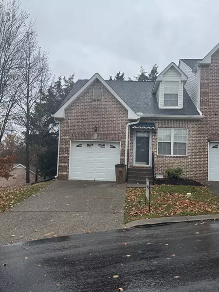 3001 Hamilton Church Rd #208, Antioch, TN 37013