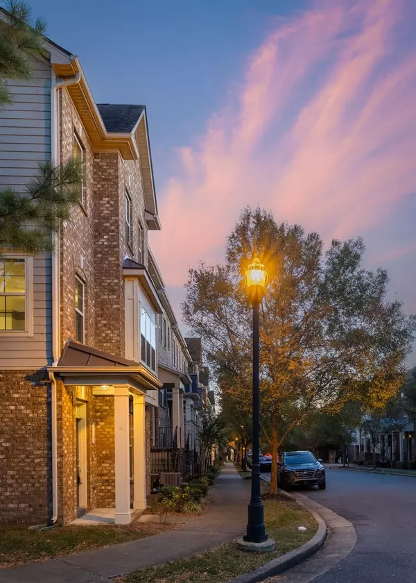 Brentwood, TN 37027,5562 Prada Dr