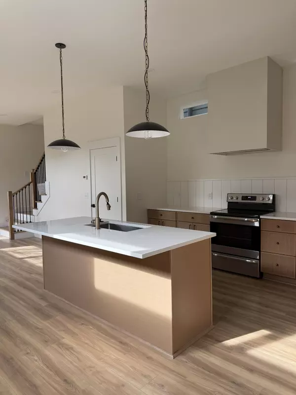 Nashville, TN 37209,1127 38th Ave #N