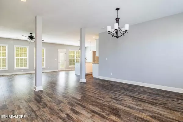 Maryville, TN 37801,702 Rindlewood Lane