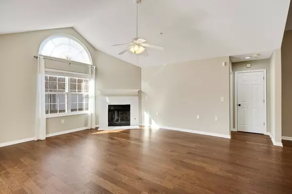 Collierville, TN 38017,253 OAK BLUFF LN