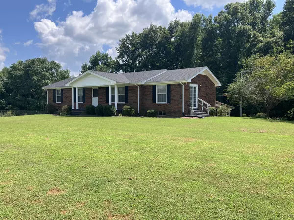 Red Boiling Springs, TN 37150,5279 Oak Grove Rd