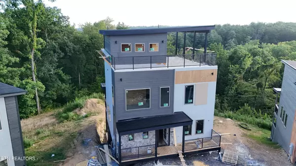 Sevierville, TN 37863,717 Moccasin Way