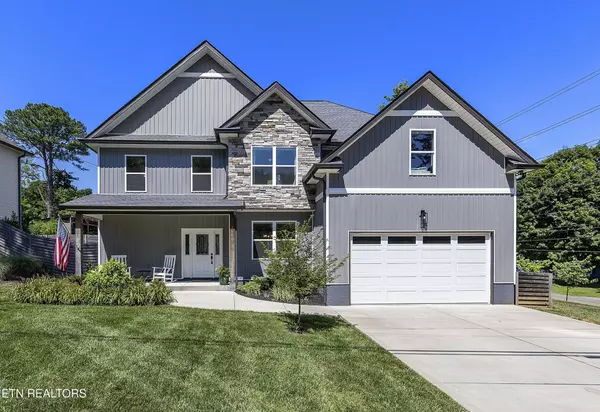 1600 Starmont Tr, Knoxville, TN 37909