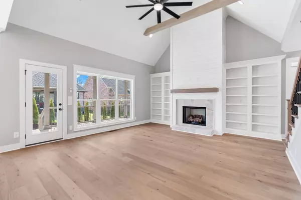 Gallatin, TN 37066,2036 WT Chandler Blvd #79