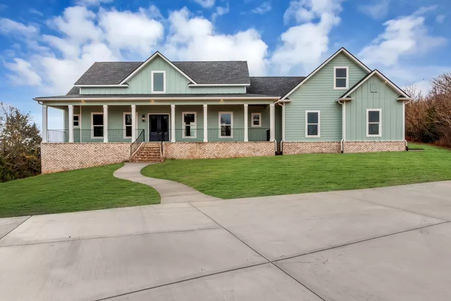 1379 Iron Bridge Rd, Columbia, TN 38401