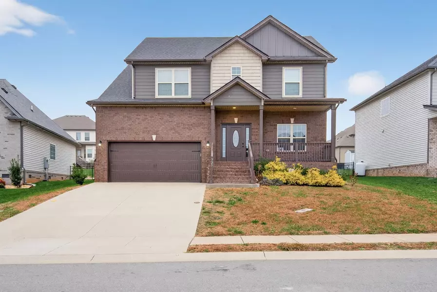 525 Low Country Ct, Clarksville, TN 37042