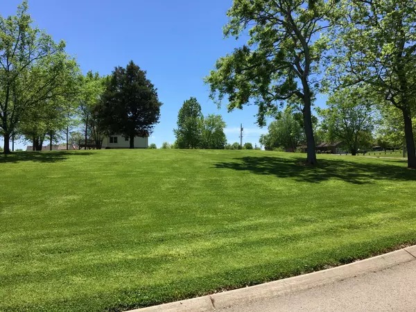 Columbia, TN 38401,1605 Oak Mountain Dr