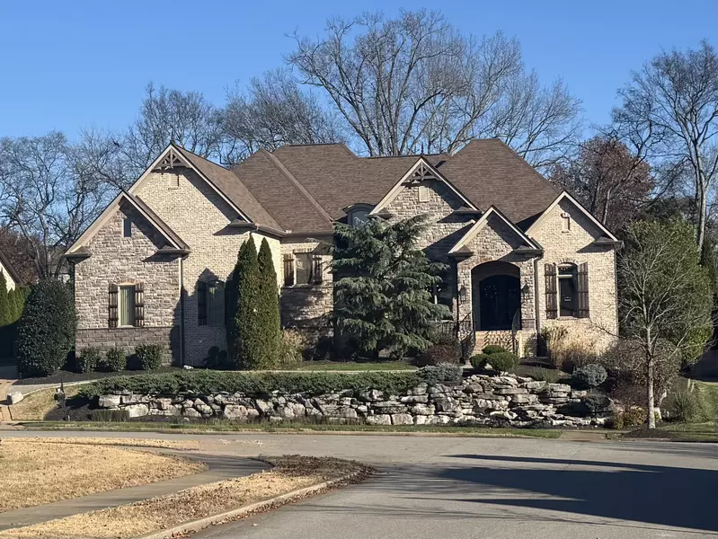 100 Higginson Pl #N, Gallatin, TN 37066