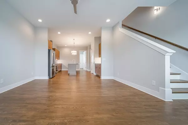 Nashville, TN 37207,496 W Trinity Ln #4