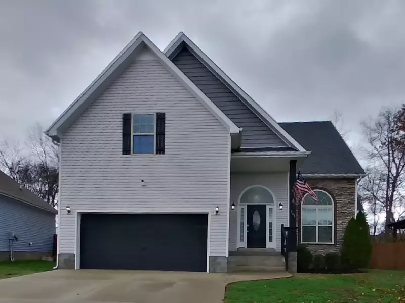 646 Fox Hound Dr, Clarksville, TN 37040
