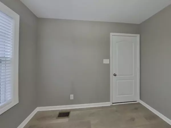 Clarksville, TN 37042,1335 Loren Cir