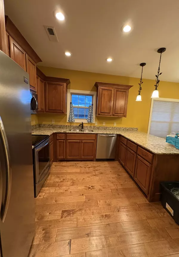 White House, TN 37188,117 Grayson Ln