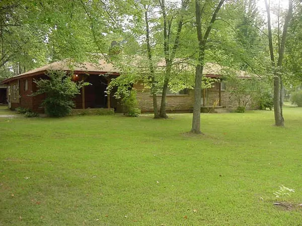 8871 Hwy 70 #E, Mc Ewen, TN 37101