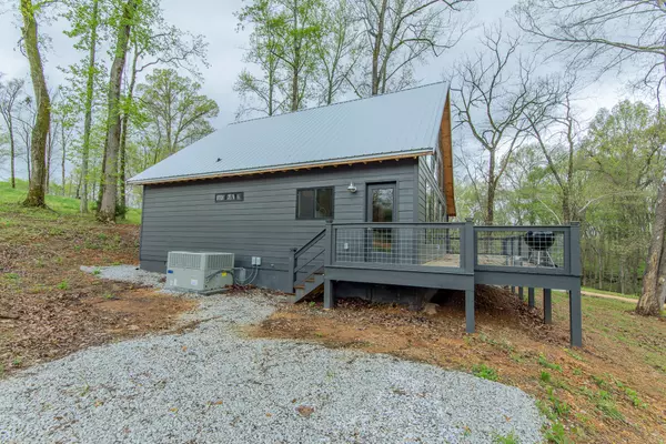 Clifton, TN 38425,55 Kiki Cove