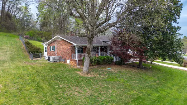 Harrison, TN 37341,7004 Lystra Road