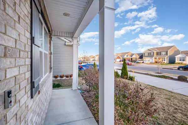 Antioch, TN 37013,5561 Hickory Woods Dr