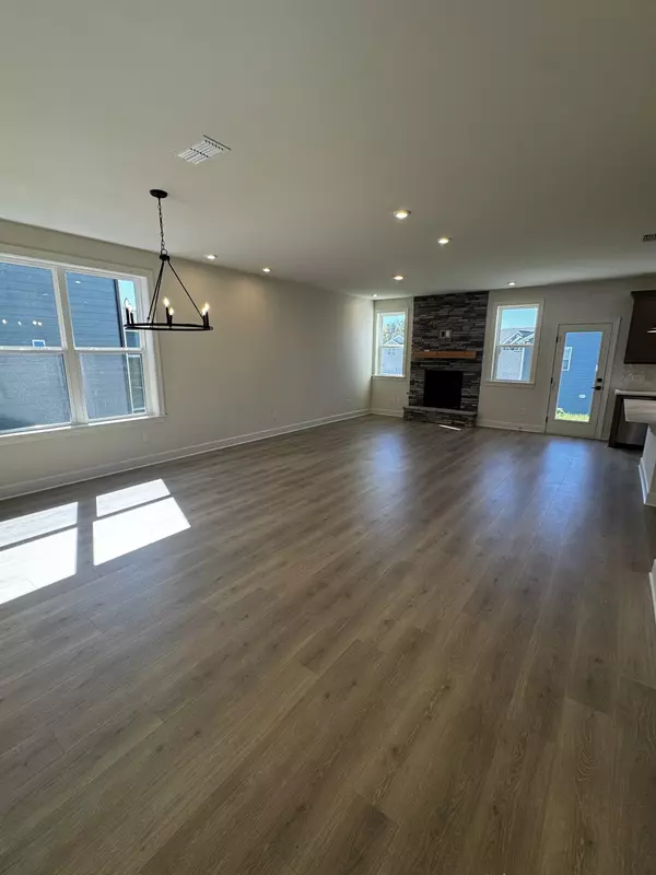 Mount Juliet, TN 37122,952 Pleasant Ridge Run