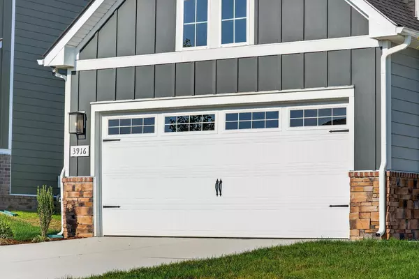 Columbia, TN 38401,3916 Trinity Woods Rd