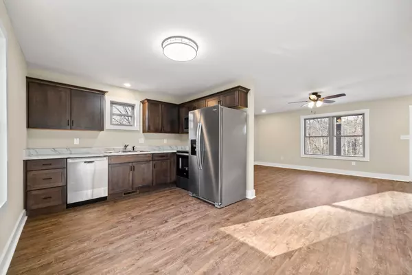 Clarksville, TN 37040,951 Cumberland Heights Rd