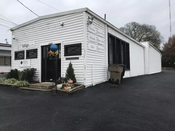 6309 Charlotte Pike, Nashville, TN 37209