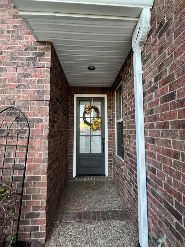 Hermitage, TN 37076,1009 Larkwood Dr