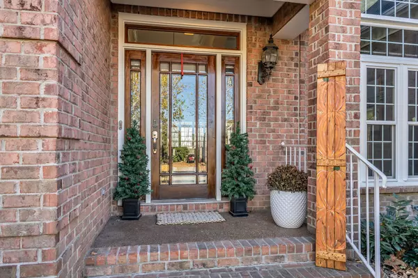 Franklin, TN 37067,2025 Daylily Dr