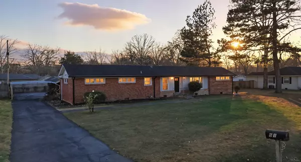 Tullahoma, TN 37388,611 Bragg Cir