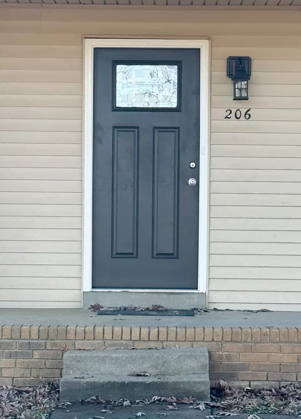 Clarksville, TN 37042,206 Bob White Dr