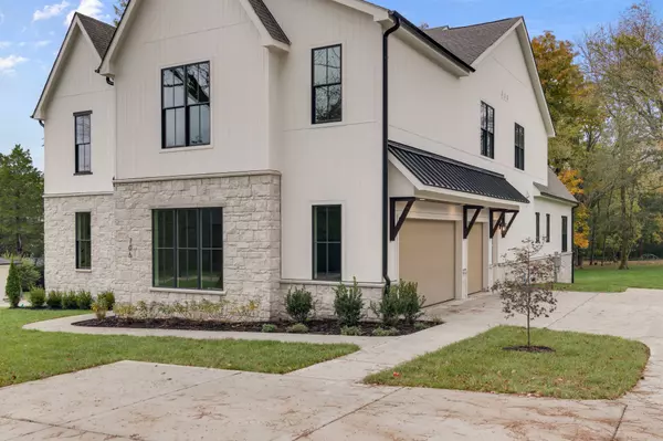 Nashville, TN 37205,706 Brook Hollow Rd