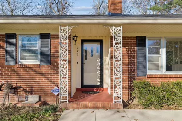 Columbia, TN 38401,1209 Whitney Dr