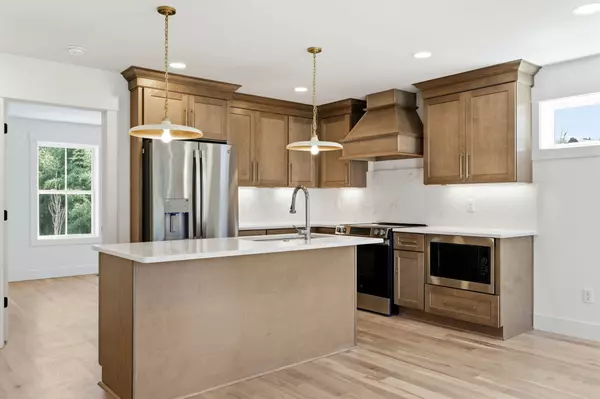 Nashville, TN 37216,1020 W Kirkland Ave #E