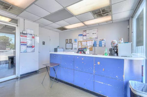 Hendersonville, TN 37075,327 W Main St