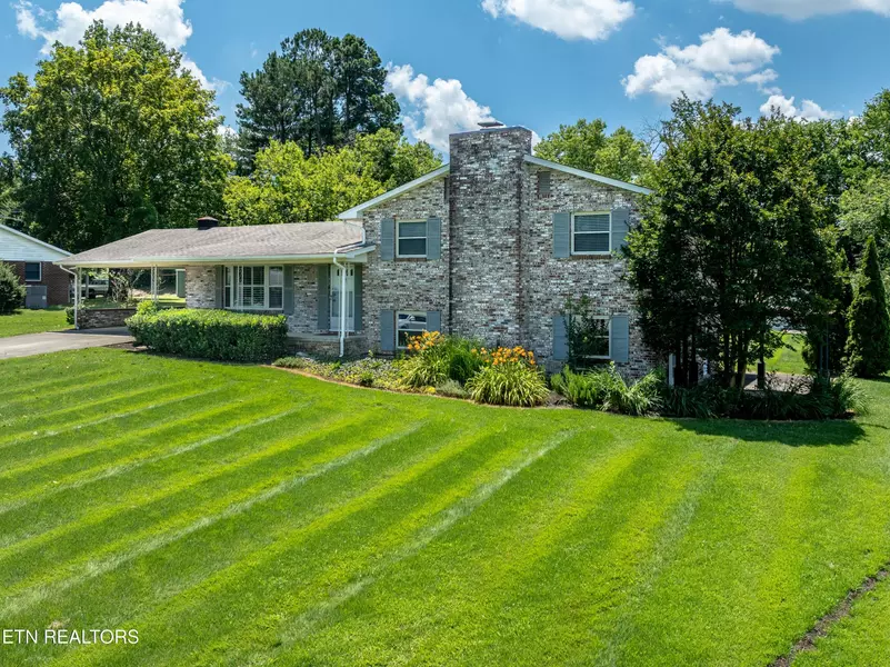 224 Luther Jackson Drive, Maryville, TN 37804