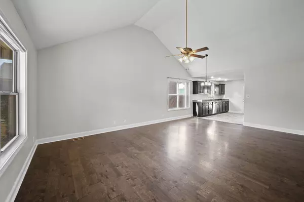 Oak Grove, KY 42262,250 Azalea Dr