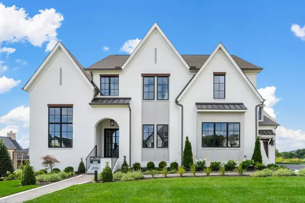 5906 Luke Court, Arrington, TN 37014