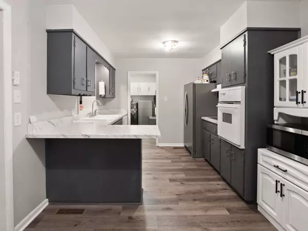 Hopkinsville, KY 42240,6670 Greenville Rd